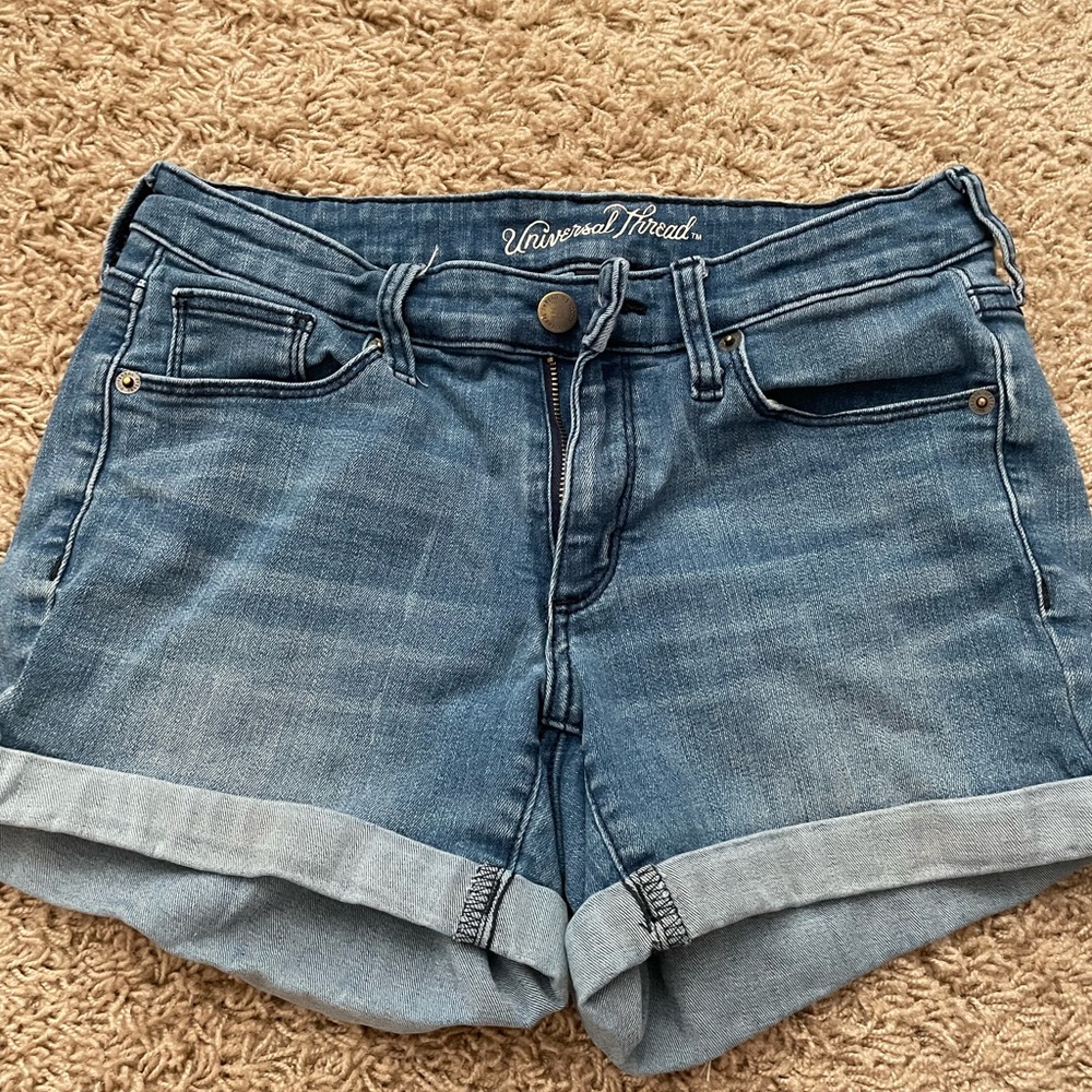 selling mid rise shorts size 2/26. brand is universal thread!
